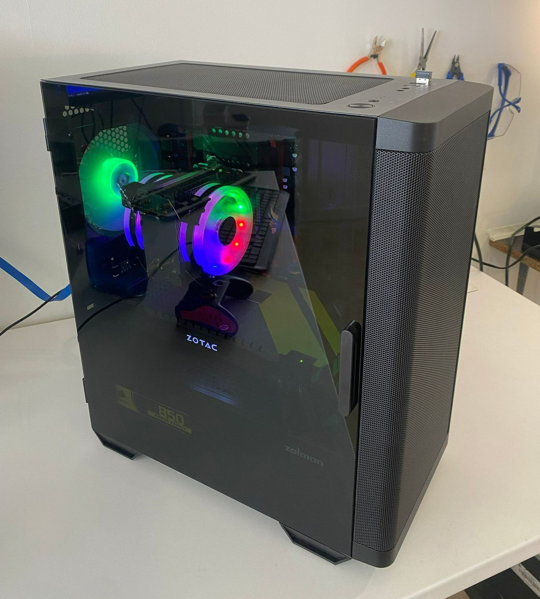 La tour d'un PC gaming.