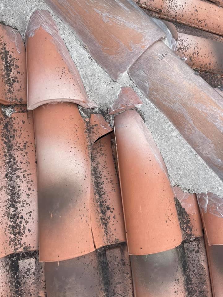 Dépannage de toiture avec rajout de ciment