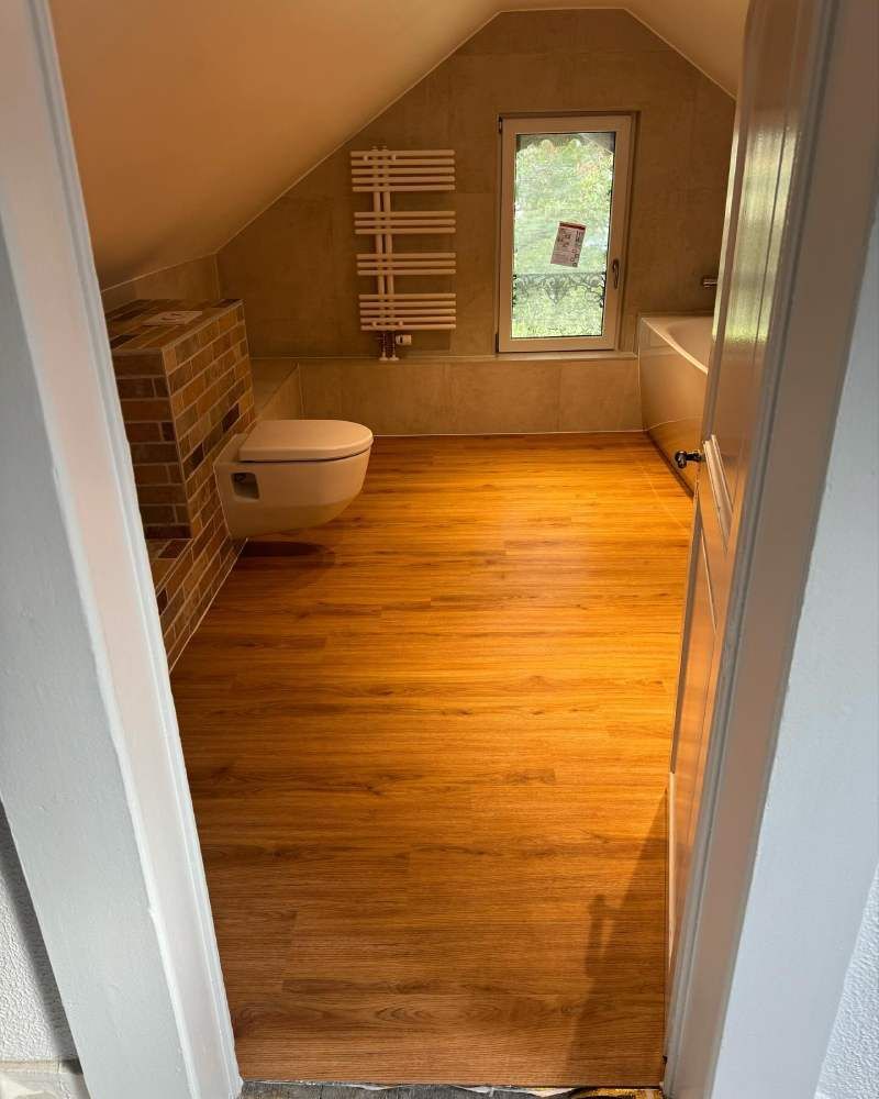 installation de parquet pour salle de bain