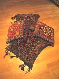 Kissenbezüge - Grau Orientteppich-Restaurationen in Richterswil - Claudia Grau