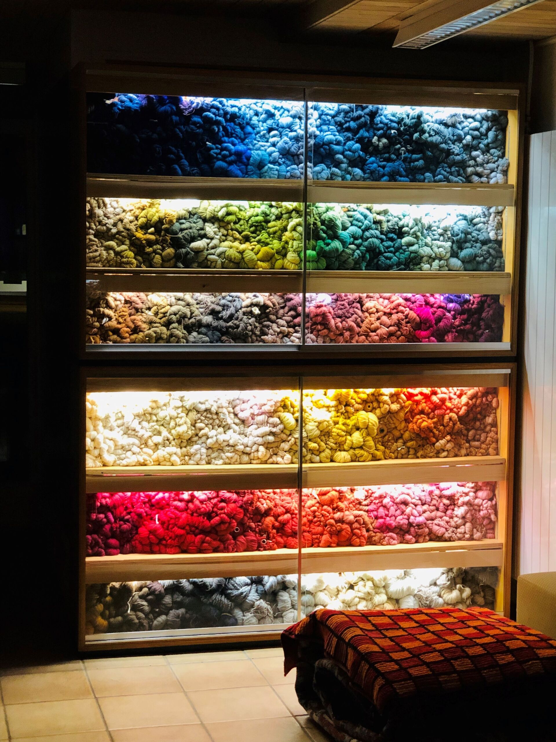 Wolle - Grau Orientteppich-Restaurationen in Richterswil - Claudia Grau 1