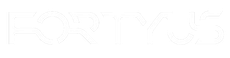 Um logotipo preto e branco da Fortus em um fundo branco.