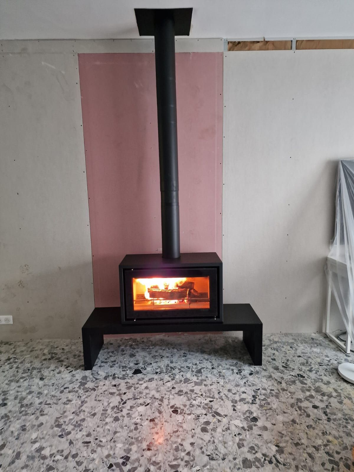 Insert et tubage de cheminée noirs