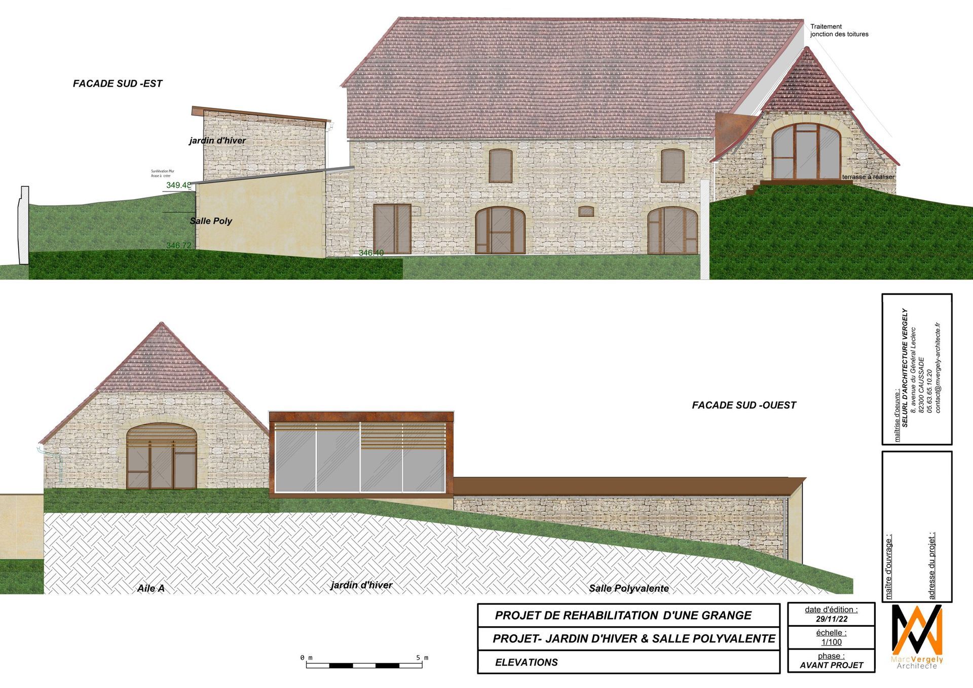 Dessins architecturaux d'un bâtiment en pierre avec un toit de tuiles rouges et une extension moderne, situé sur une colline verdoyante.