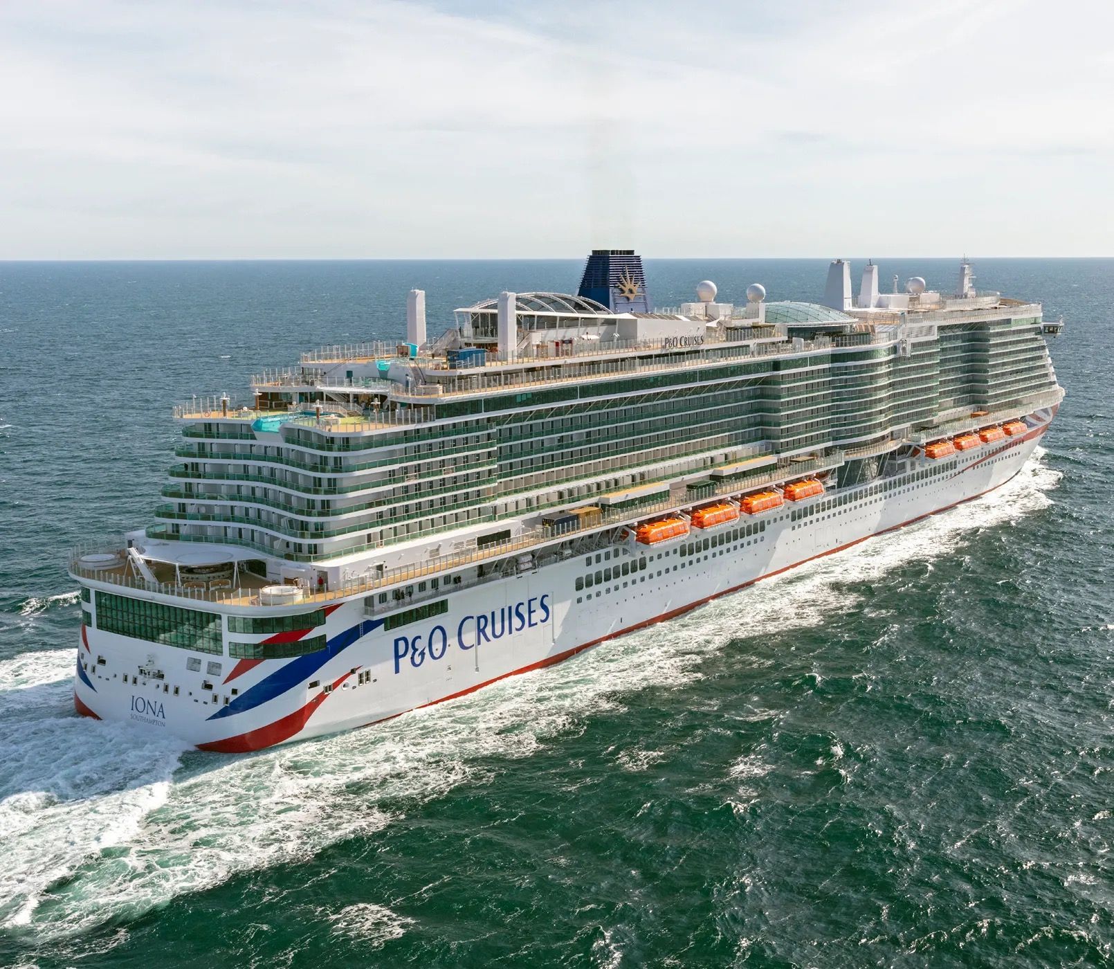 P&O Iona cruise ship 