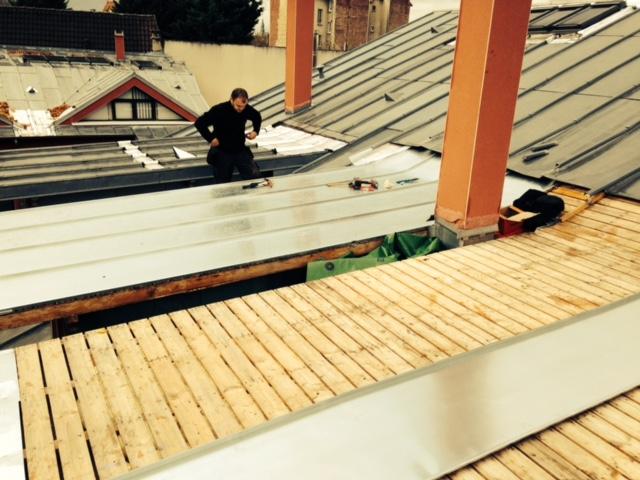 Pose de toiture en zinc