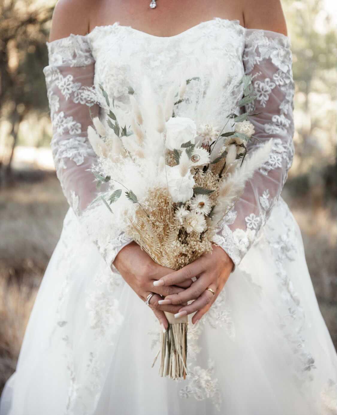Mariée et son bouquet