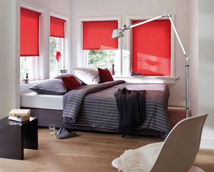 Stores intérieurs dans une chambre