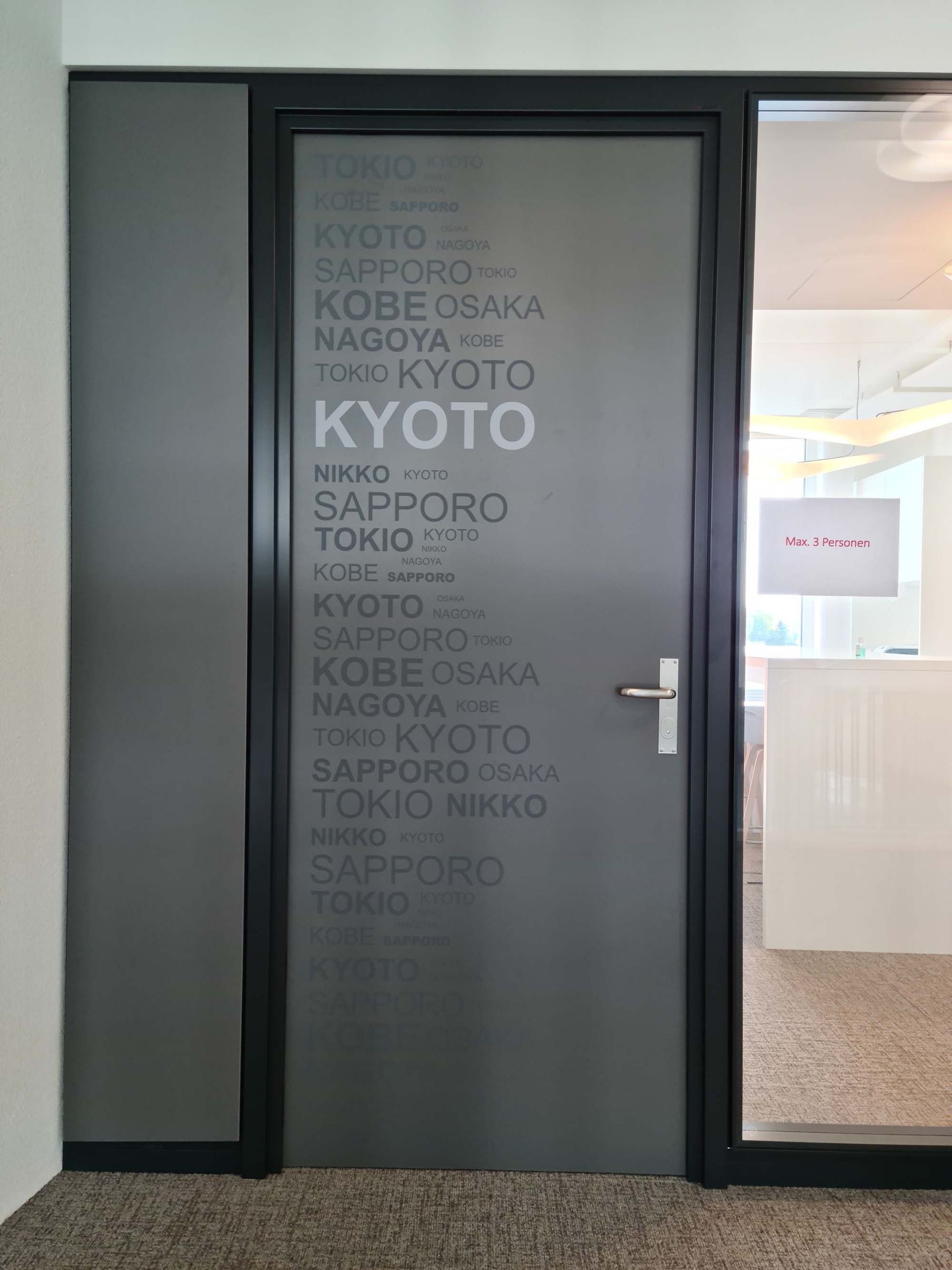 Türanschrift - SERI-LINE in Brüttisellen