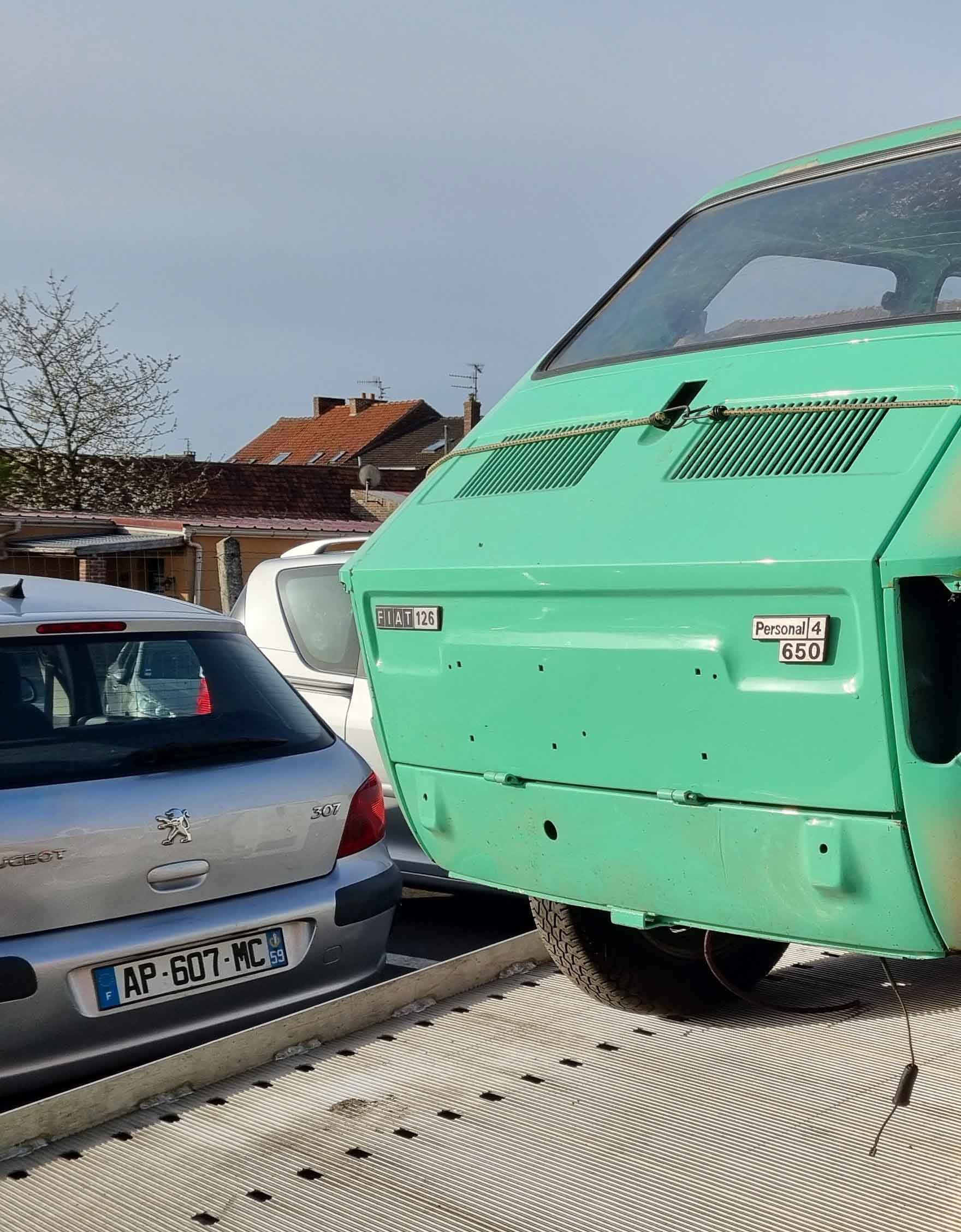 Fiat 126 Bis avant sa restauration - vue arrière