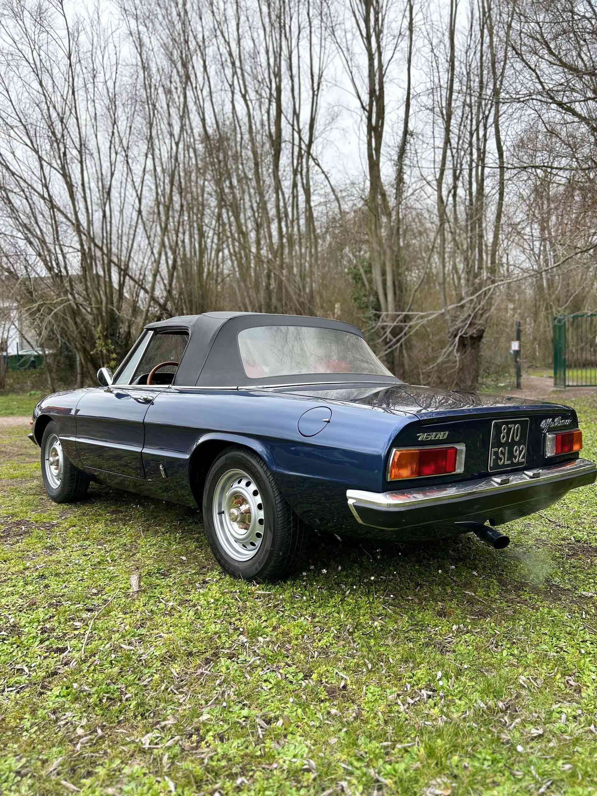 Spider Alfa Roméo 1600 vue arrière