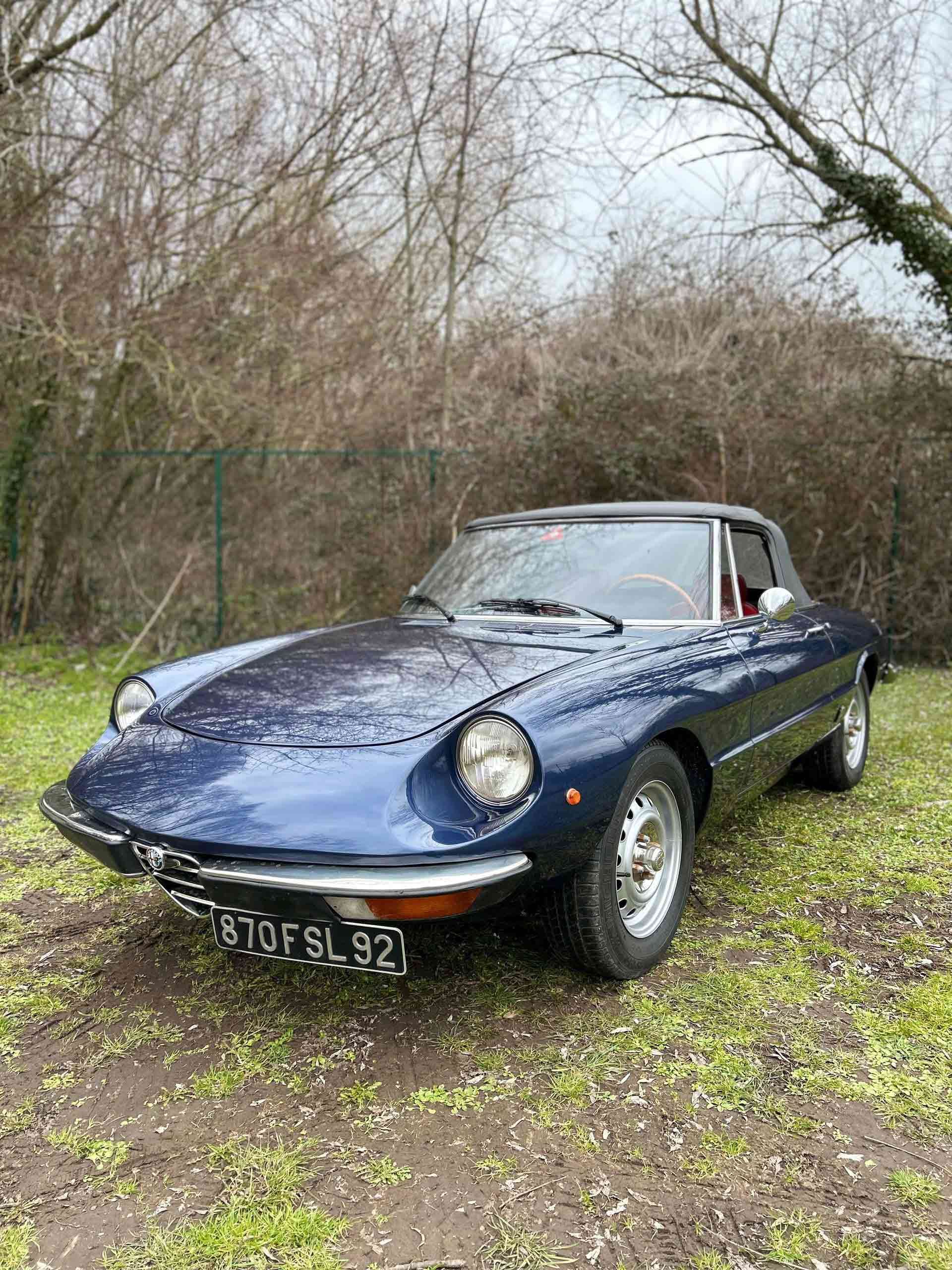 Spider Alfa Roméo 1600 vue avant