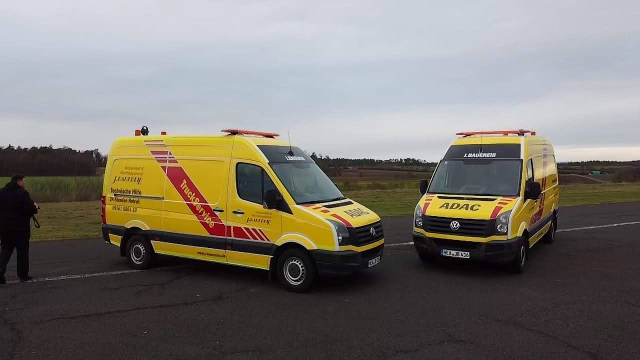 Unsere erfahrene Firma bietet zuverlässige Fahrzeugüberführungen an