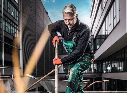 Rainer Locher als Gärtner