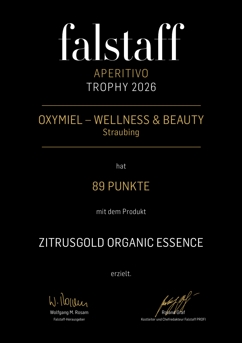 Schwarzes Falstaff-Weinetikett mit goldener Schrift auf dunklem Hintergrund, mit dem Hinweis auf OxyMel und die Bio-Essenz Zitrusgold.