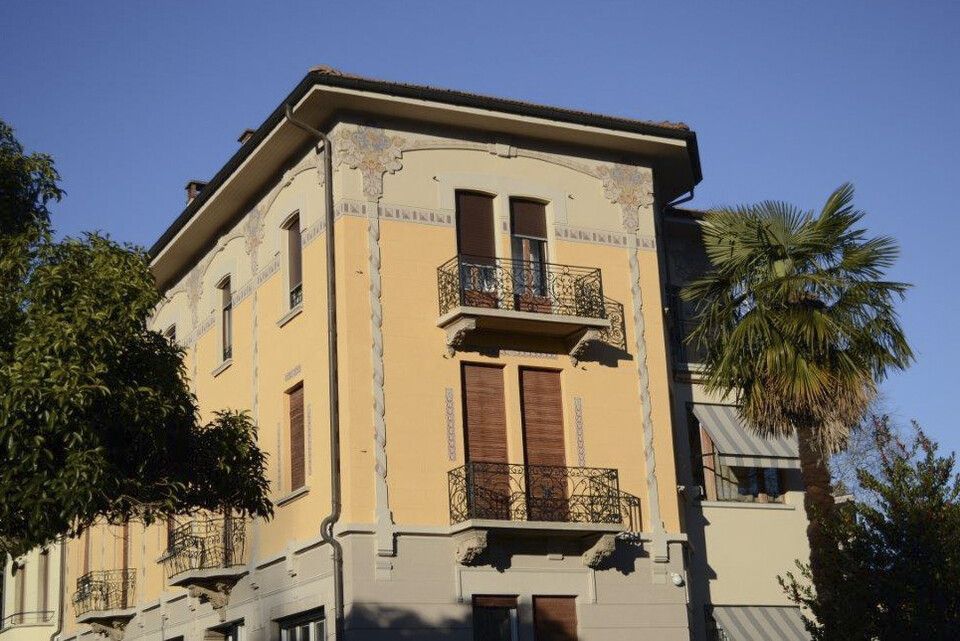 facciata decorata di un palazzo signorile