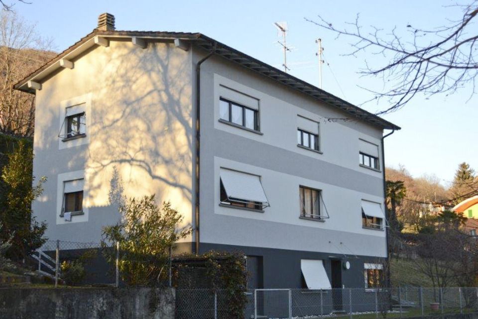 facciata di palazzo palazzo moderno restaurata