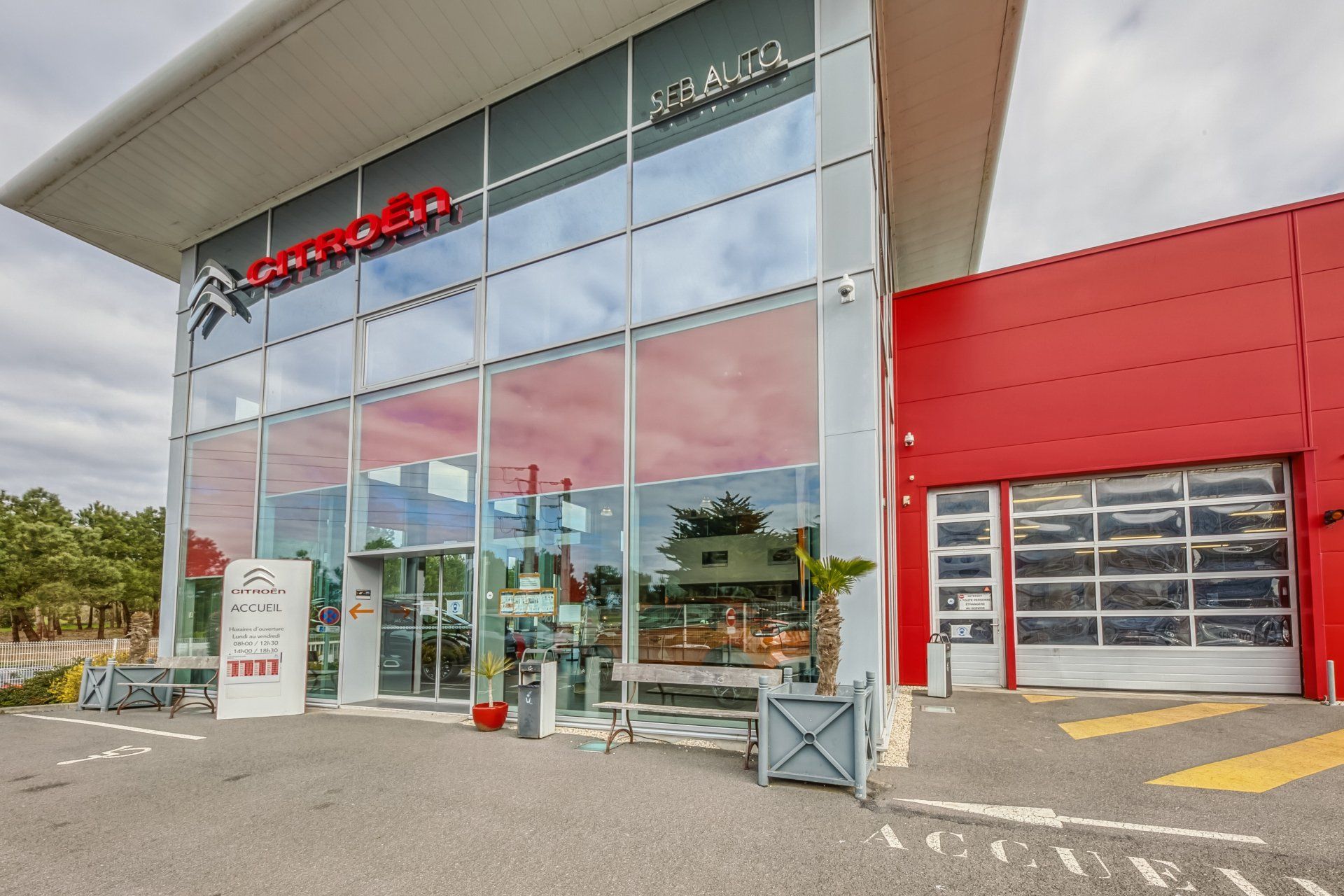 devanture garage citroën