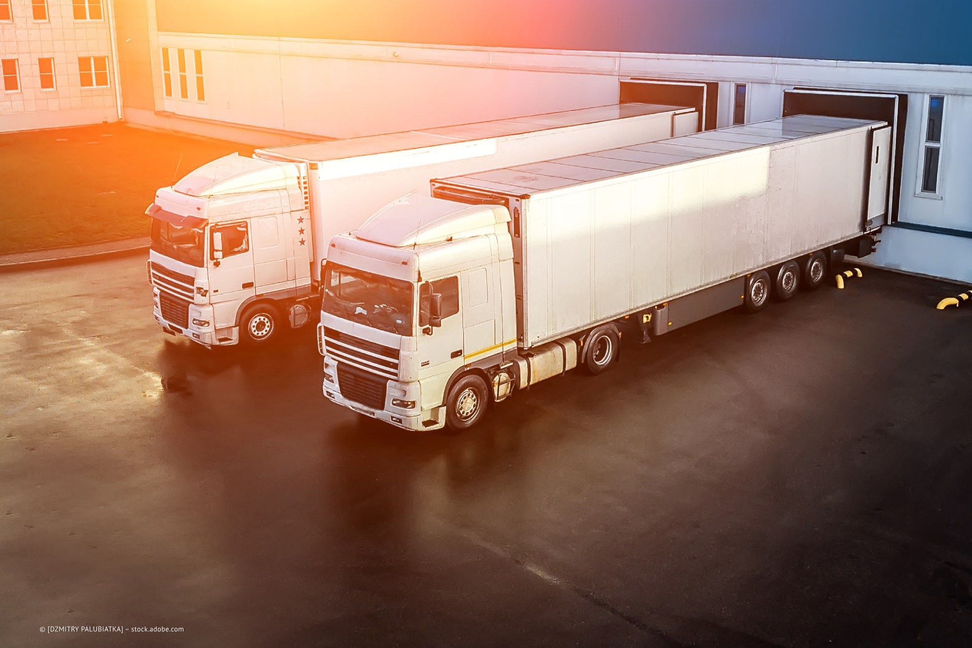 CC TRANSPORTE GmbH – 2 LKW auf einem Logistikgelände