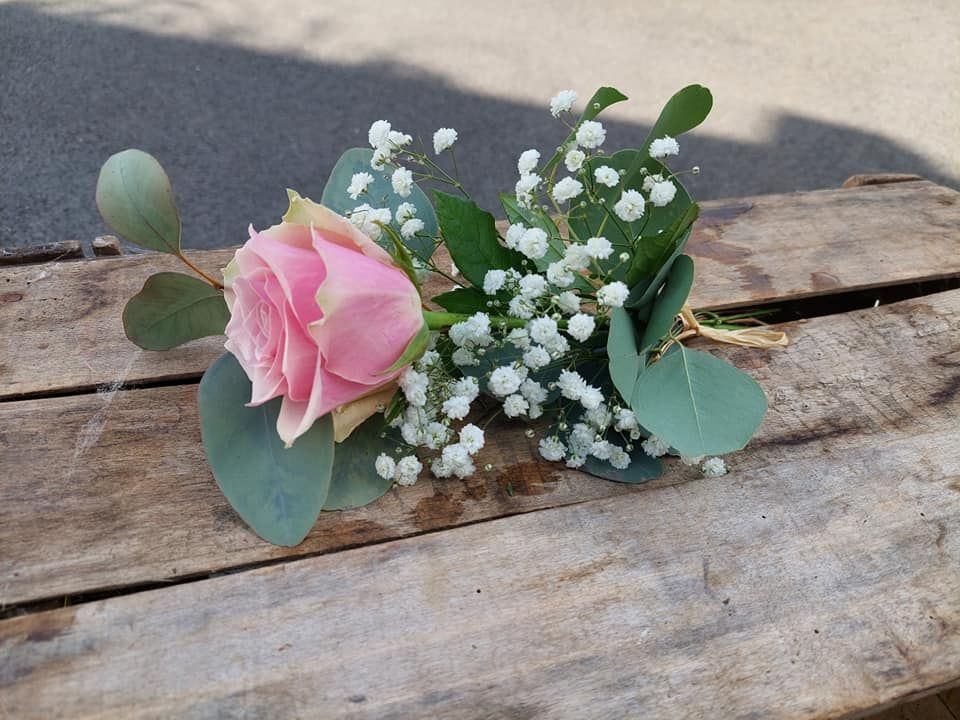 Fleur rose poche costume