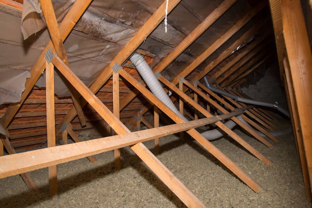 Isolation de combles perdus dans une maison