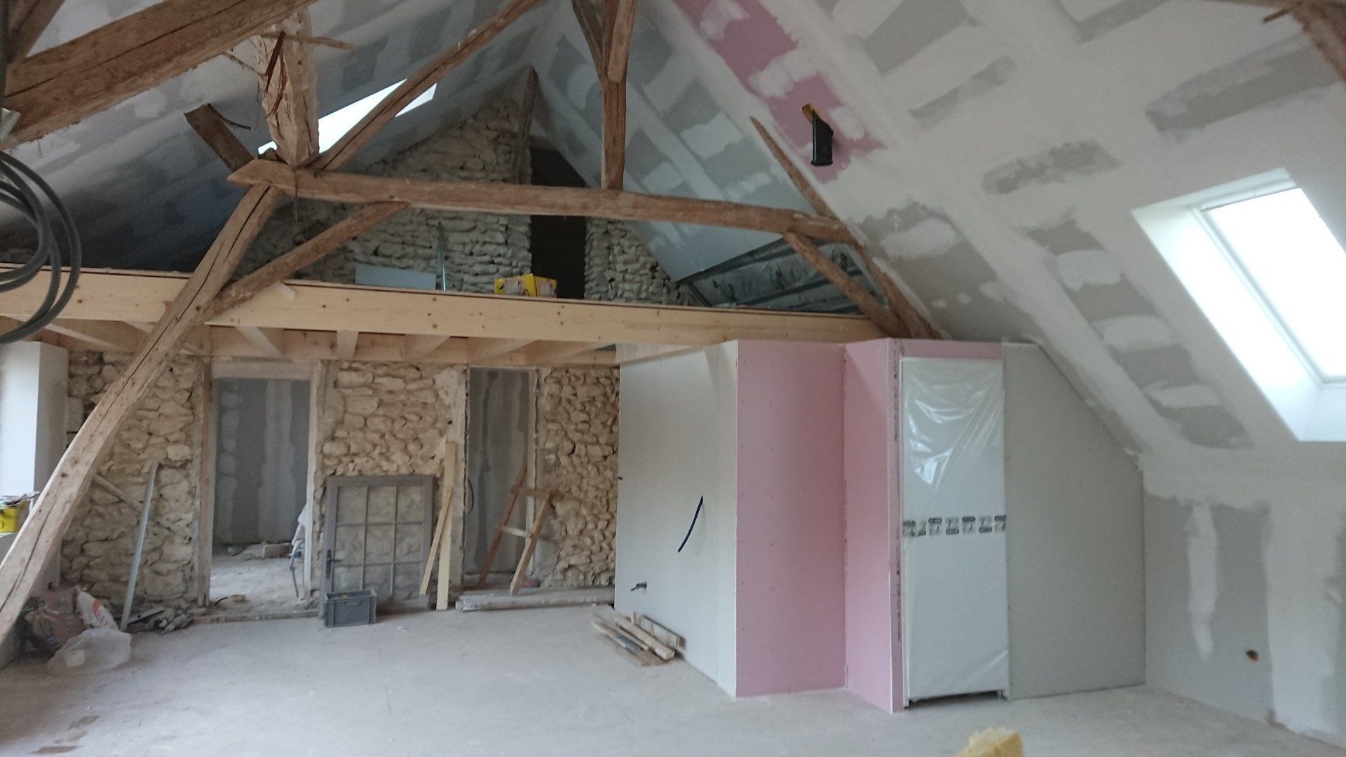 Vers la page Isolation intérieure.