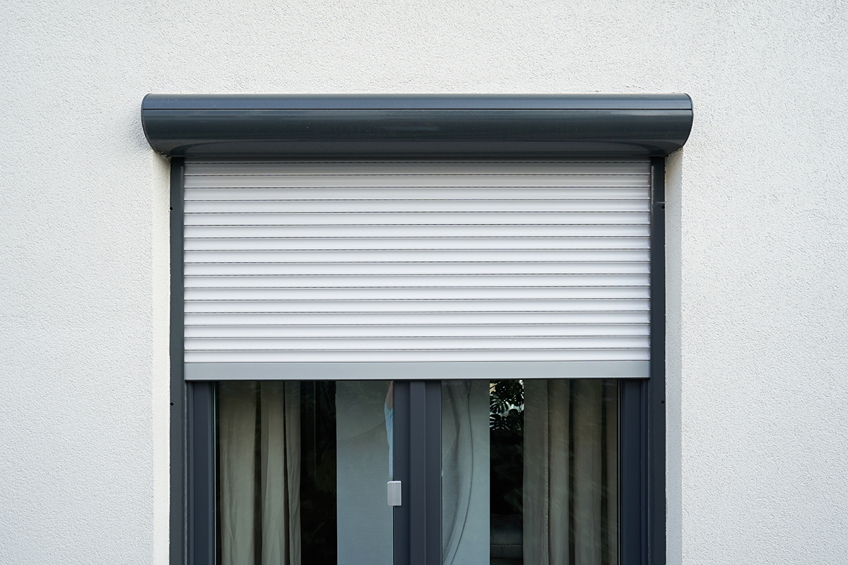 Volets roulants en PVC blanc