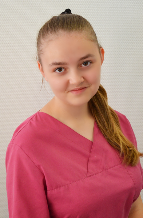 Zahnarztpraxis Dr. Rücker Selina Hellebrand