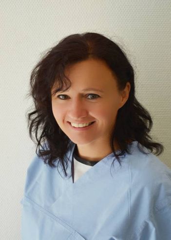 Zahnarztpraxis Dr. Rücker Selina Hellebrand