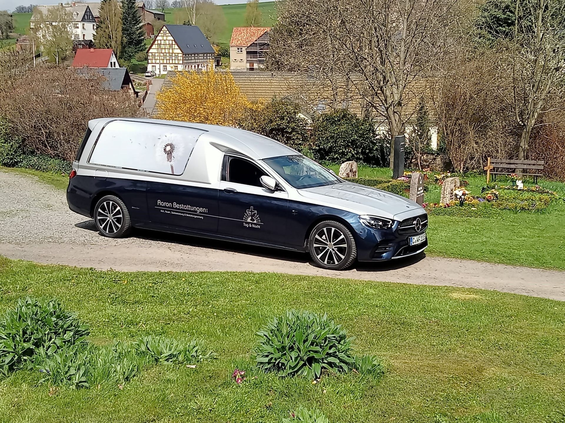 aaron-bestattungen-trauerbegleitung-pusteblume