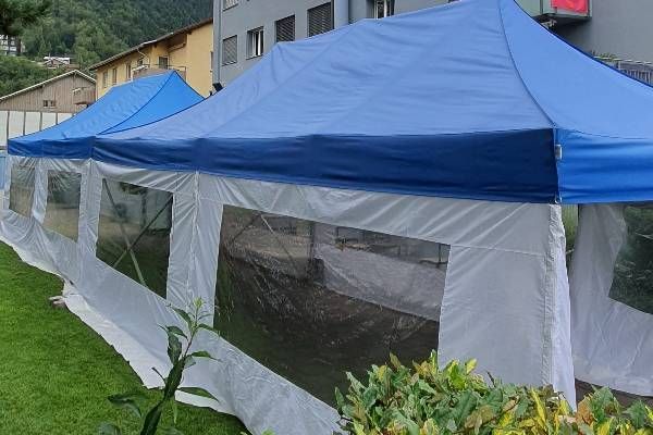 Recycling TAXI GmbH – Festzelt