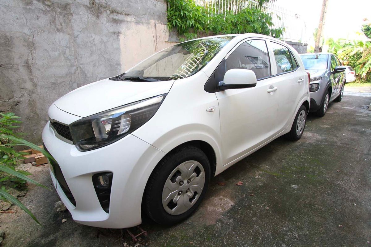 Devant d'une Kia Picanto blanche