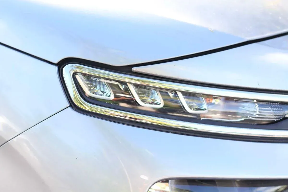 Phare d'une Citroën