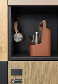 Espace de rangement avec casque audio et porte ustensiles