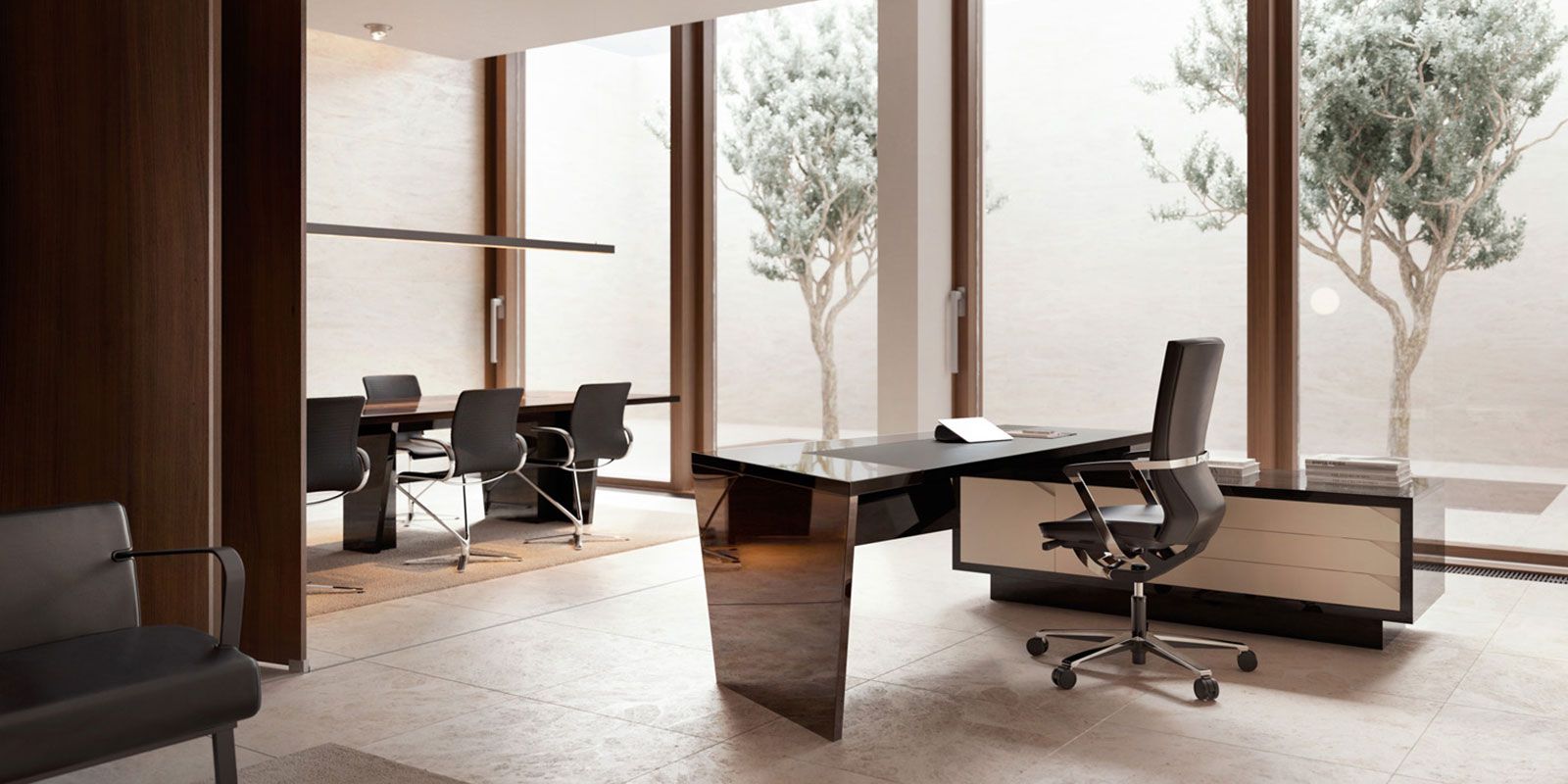 Bureaux design en verre avec fauteuil noir
