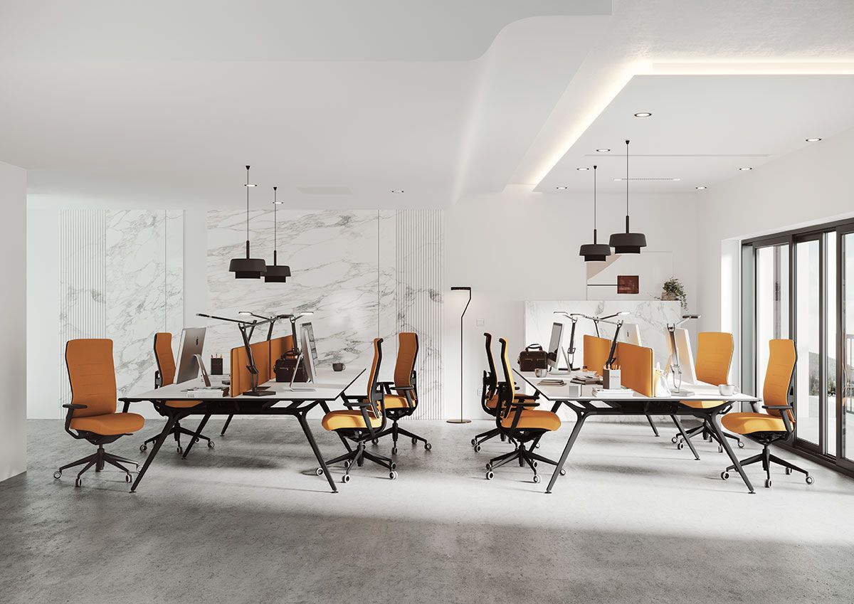 Bureau design dans un open space d'entreprise