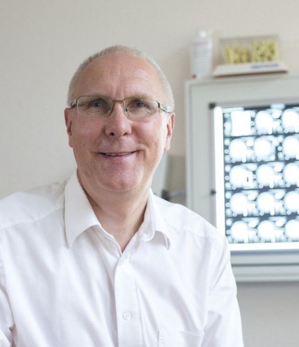 Dr. med. Carsten Stille