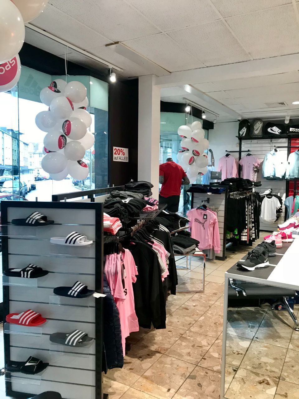 Sport Hölzel GmbH Sportwarengeschäft