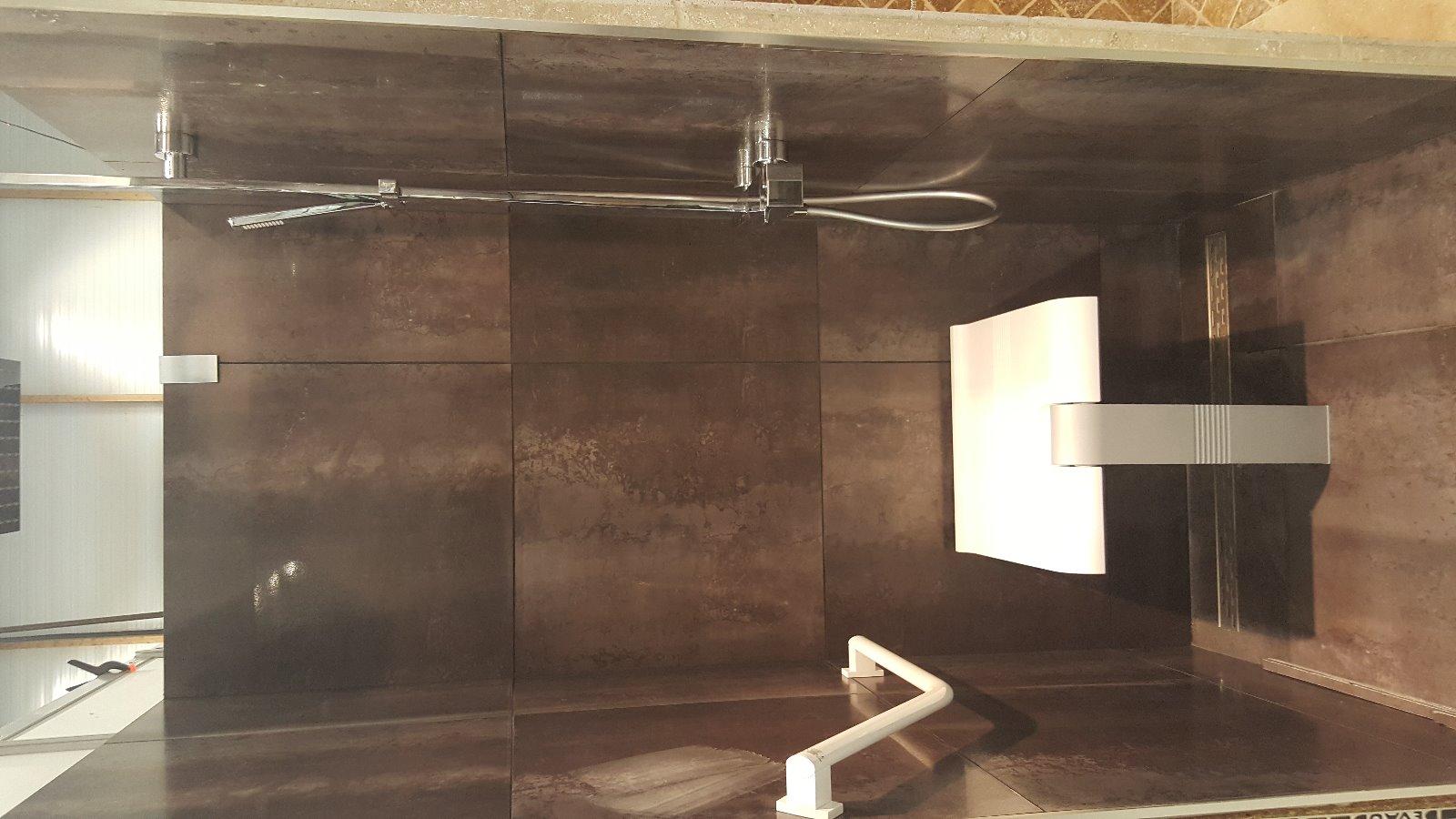 6 salon de l'habitat 2016 Douche à l'italienne moderne et PMR