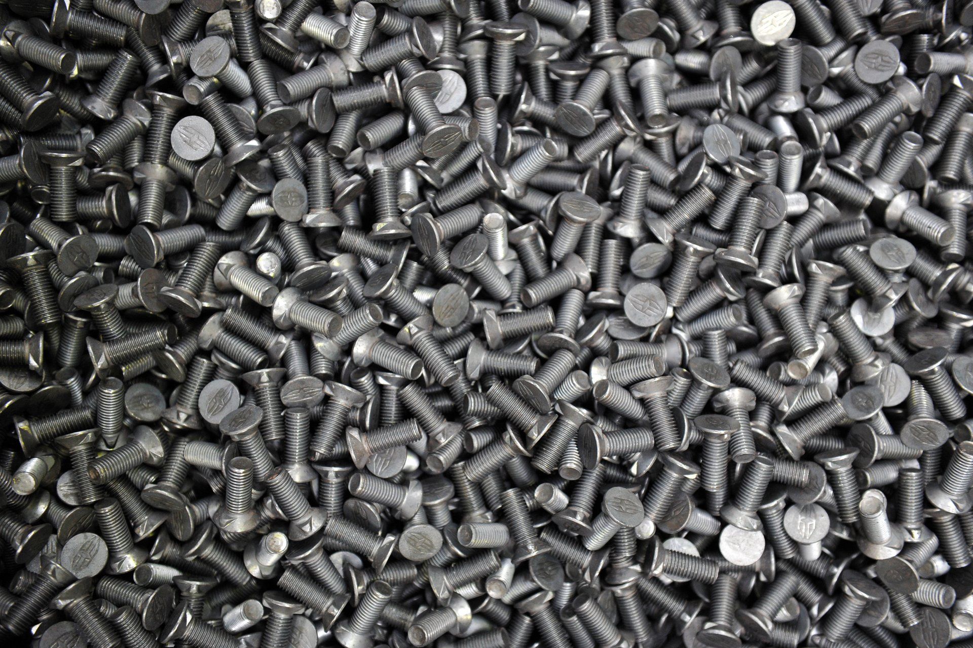 Lot de vis à tête plate