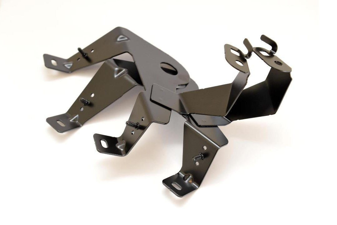 Traitement par cataphorèse sur une pièce métallique