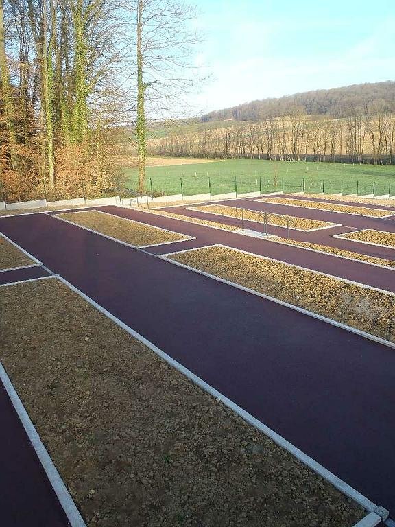 Allées enrobé rouge