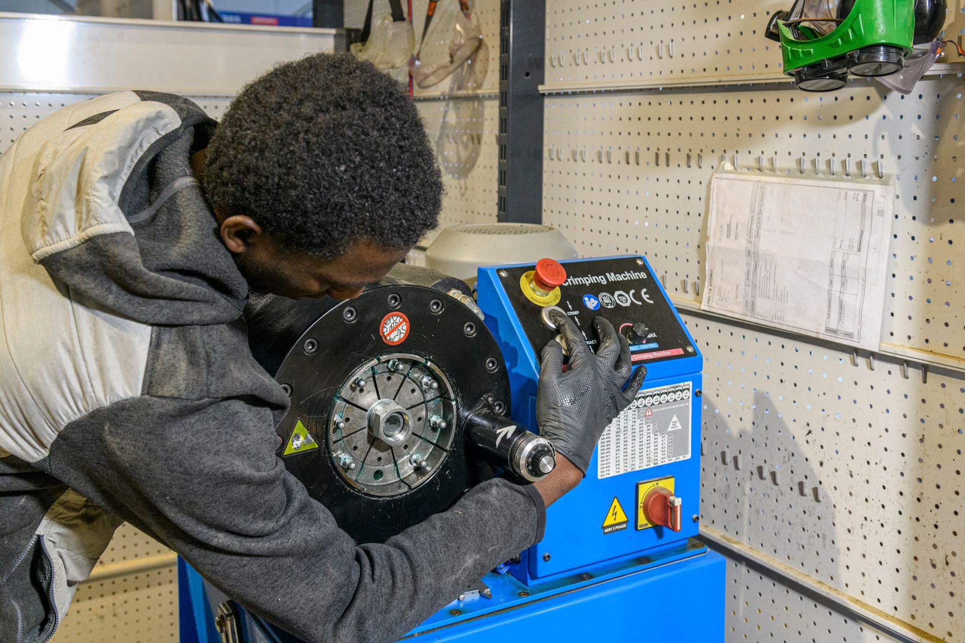 Réglage d'une machine pour vérins