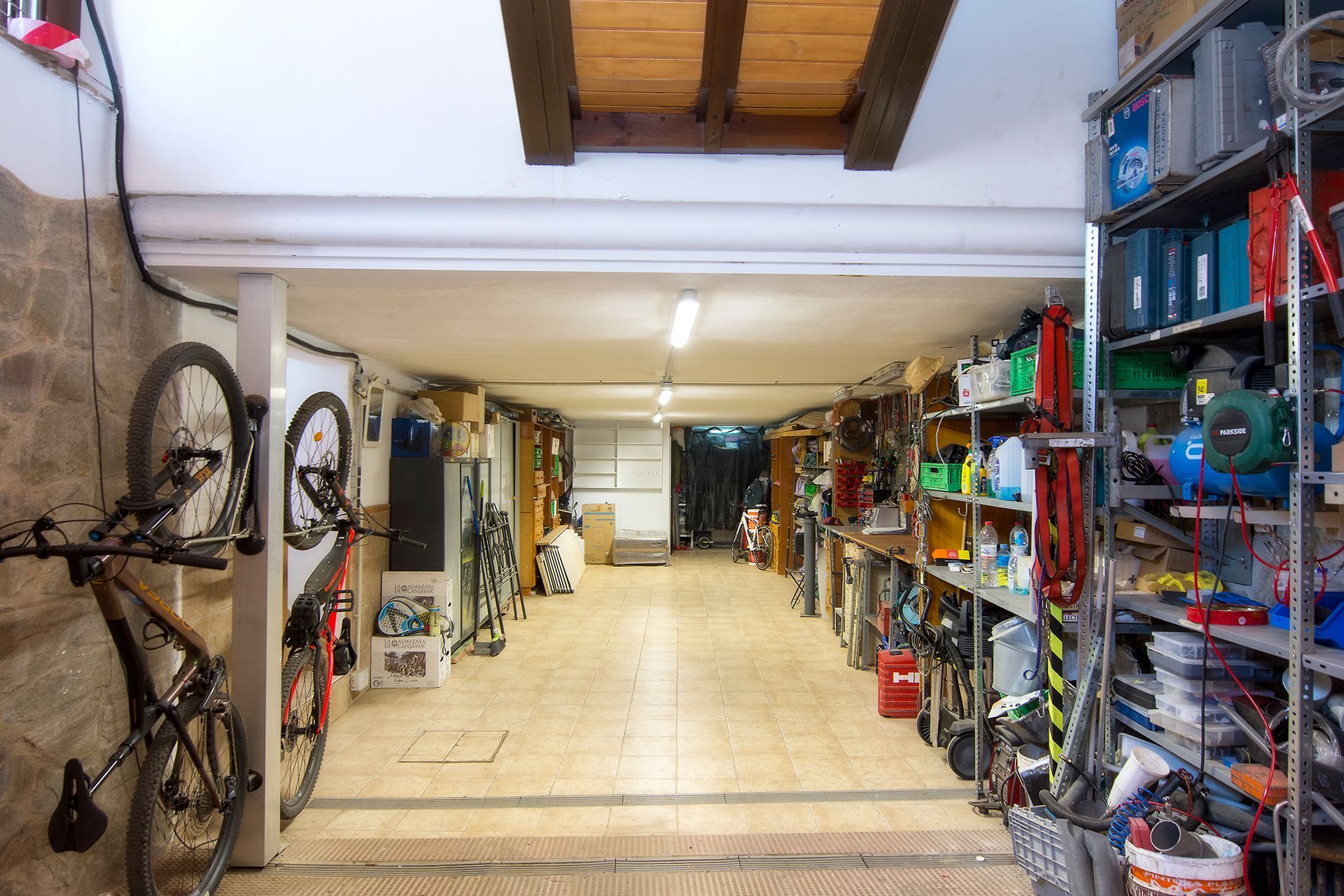 CHALET EN CARBONERAS