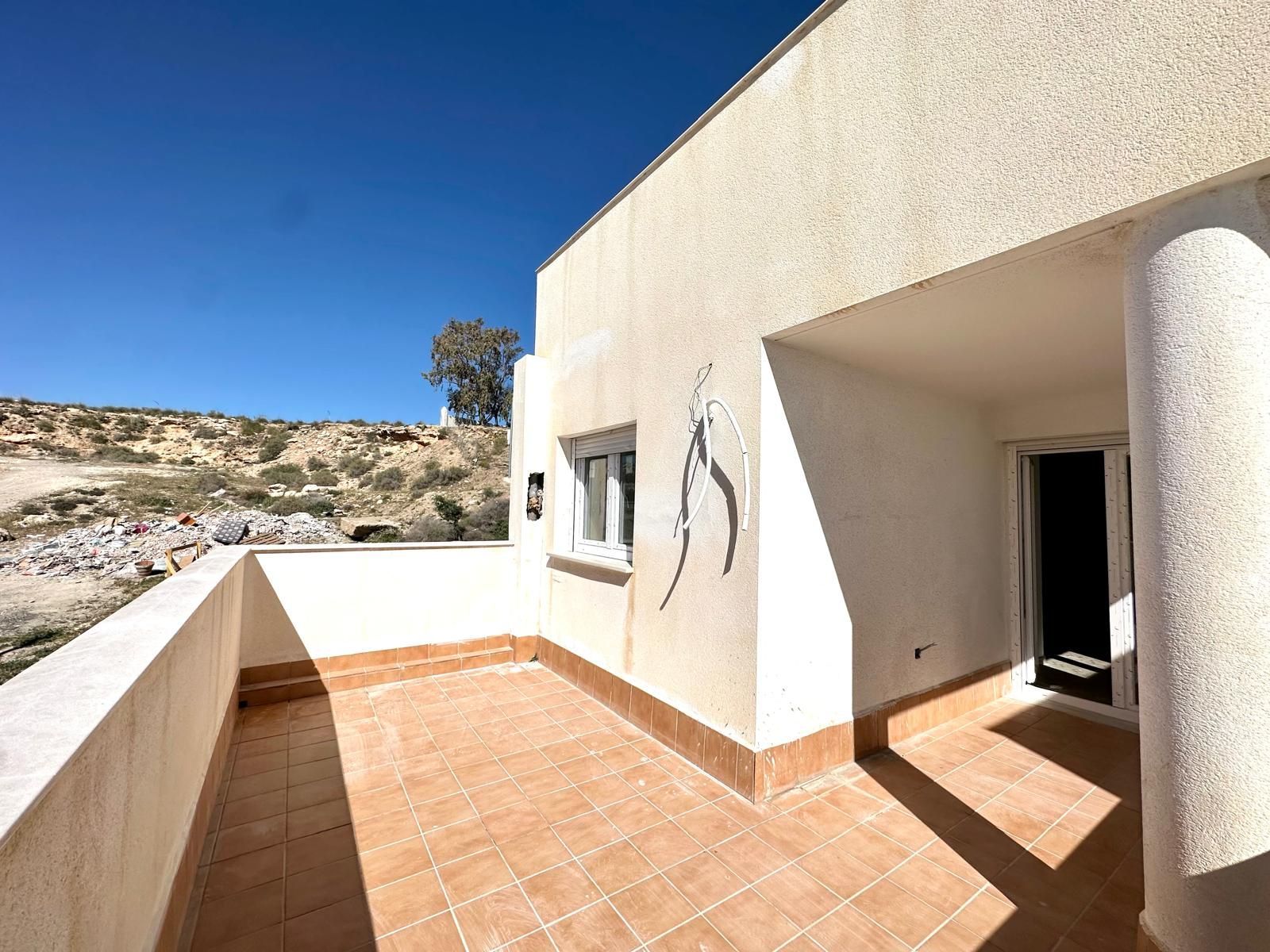 PISO obra nueva finca 244