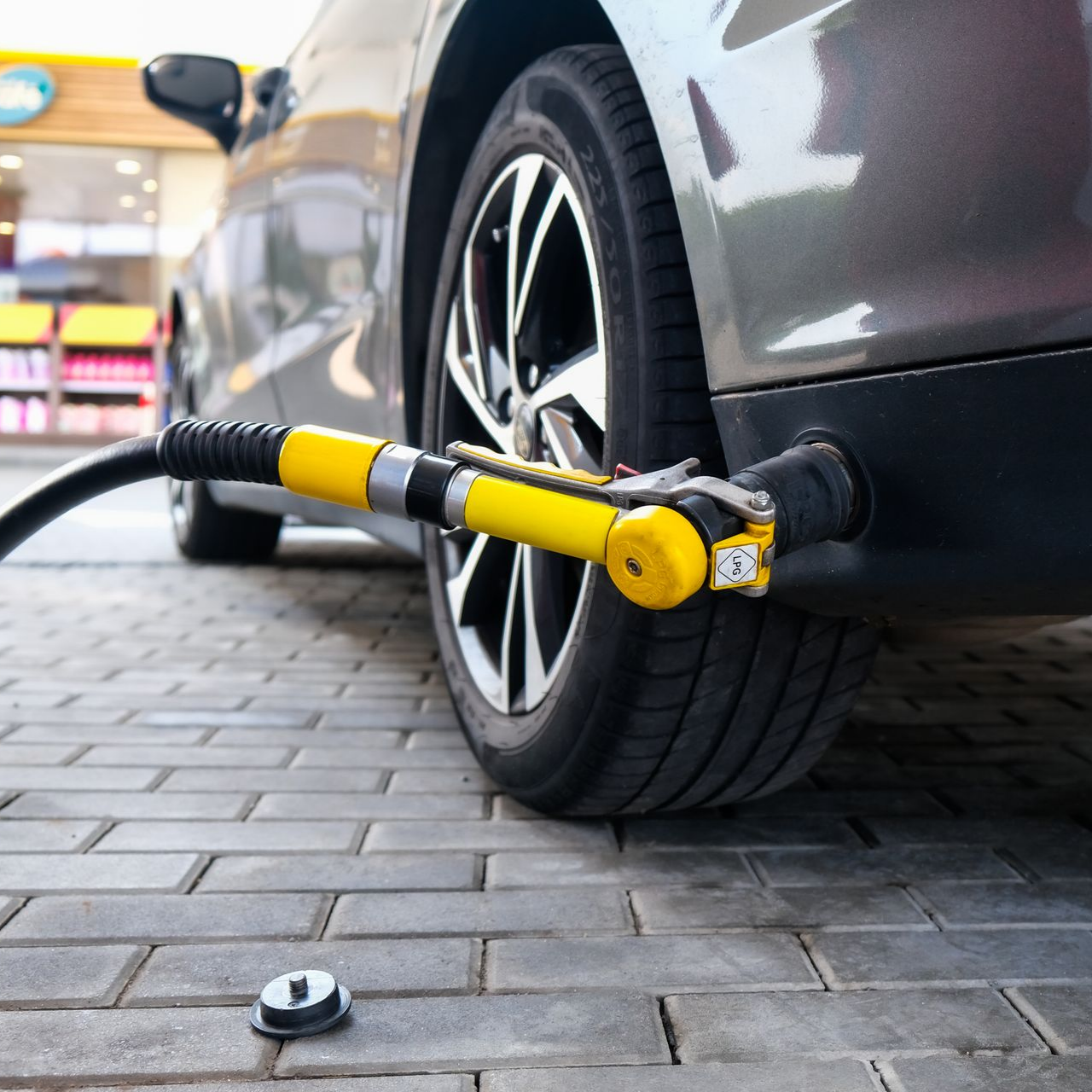 Dispositif de vérification du système GPL d'une voiture.