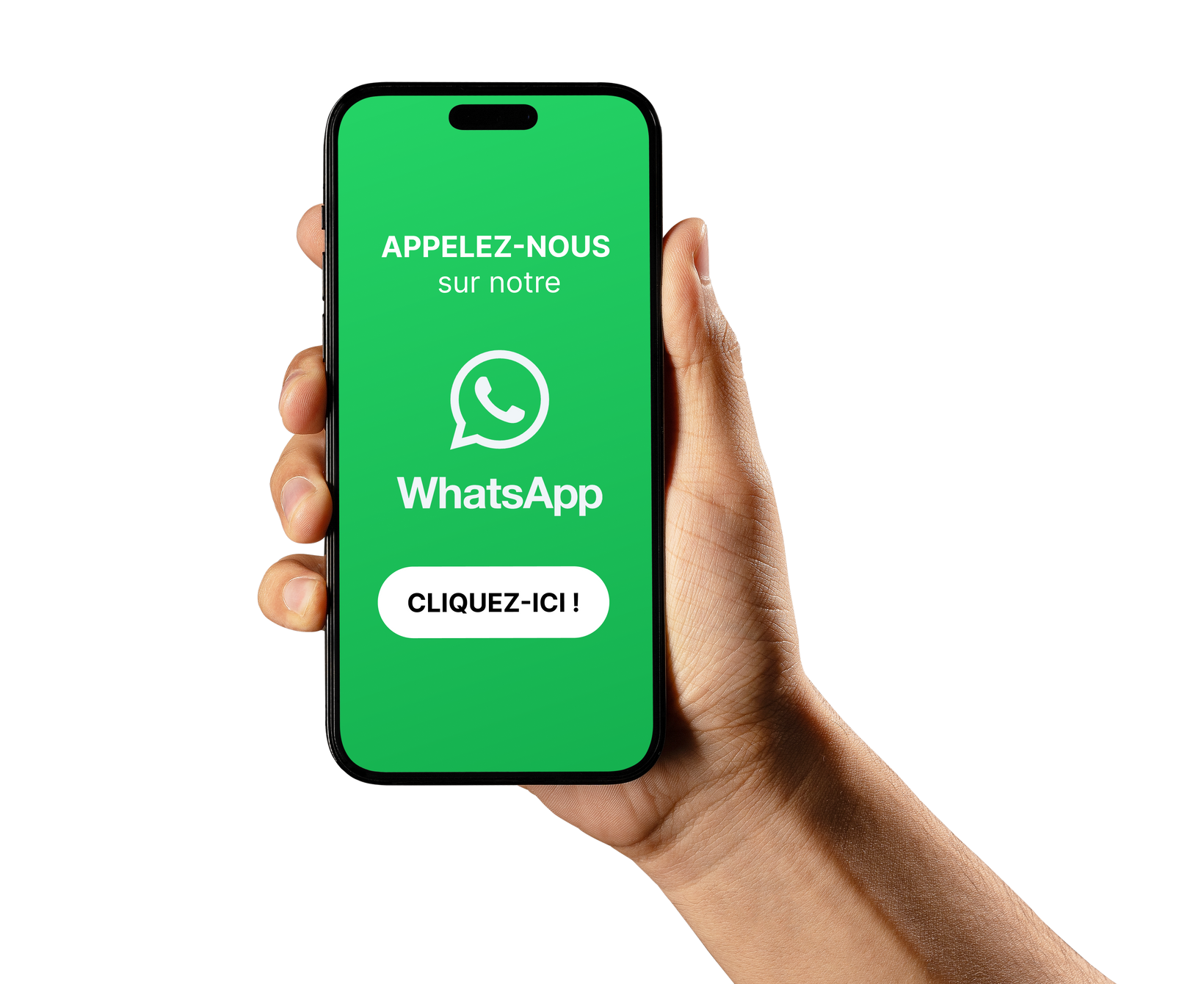 Main tenant un téléphone avec l'écran qui affiche un visuel WhatsApp.