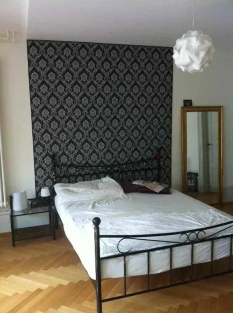 Wohnstoffe GmbH Stuhl Wandbehang