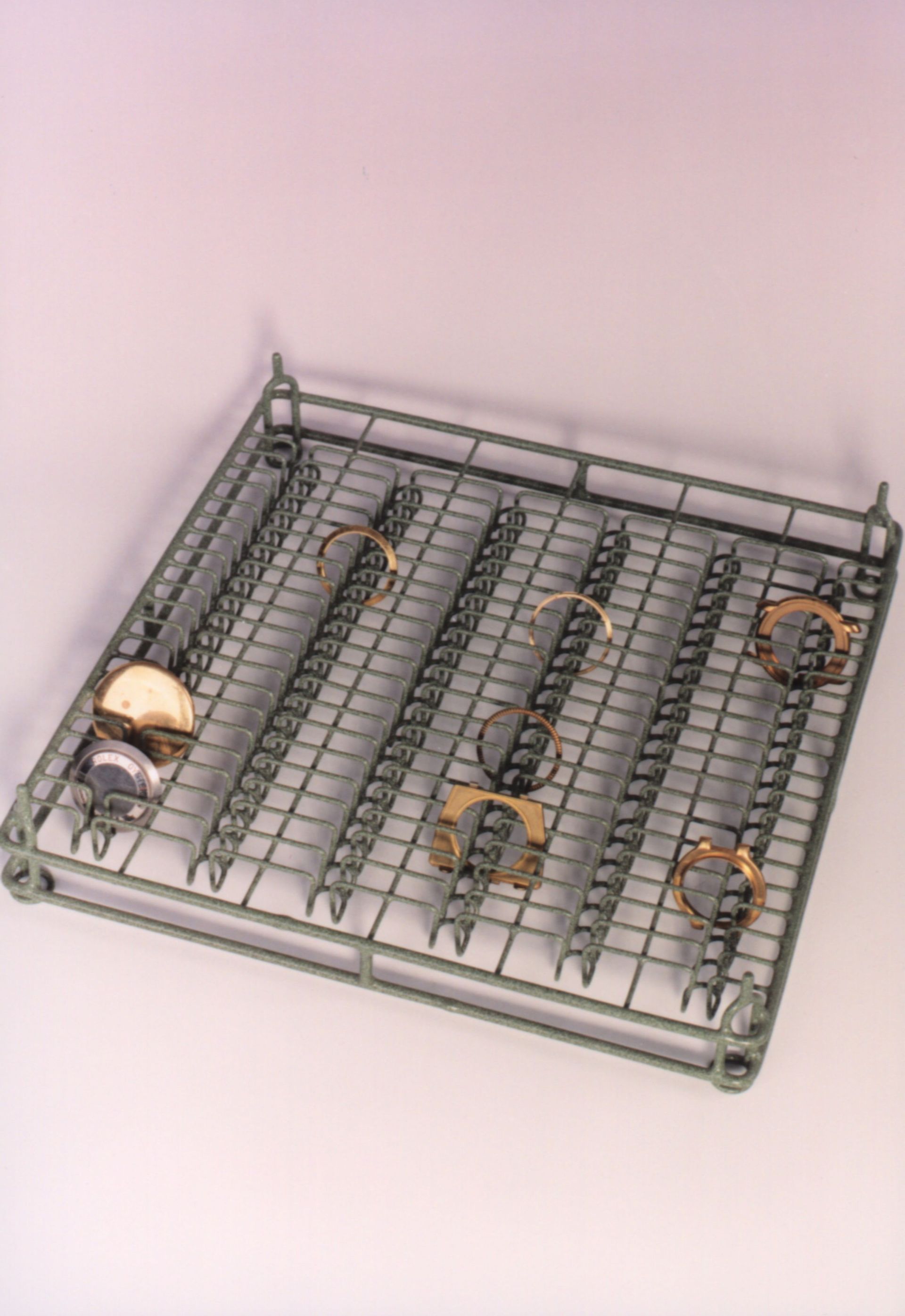 Panier de lavage pour fonds et lunettes de montres, 6 rangs, capacité 120 pces - Sébastien Docourt