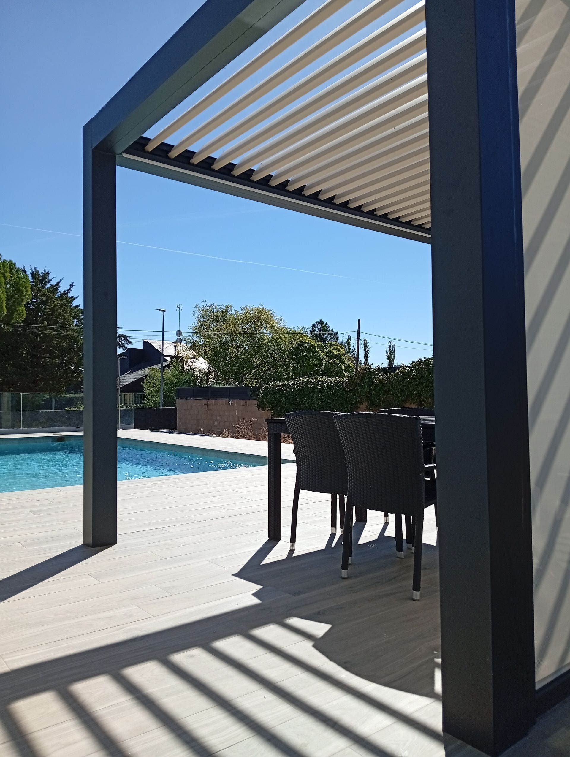Pérgola bioclimática en Madrid y Toledo